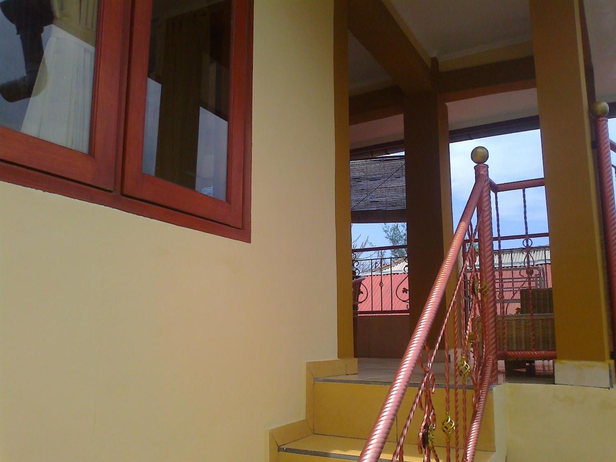 Pondok Sunrise 2 Τζίλι Τραγουανγκάν Εξωτερικό φωτογραφία