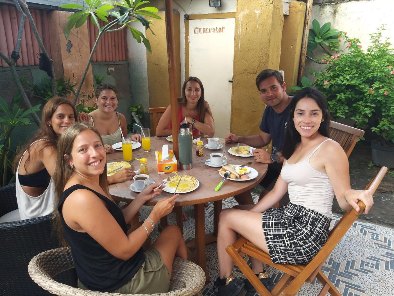 Pondok Sunrise 2 Τζίλι Τραγουανγκάν Εξωτερικό φωτογραφία